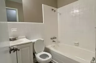 231 Pineland Ave, Clayton, NC 27520 - Photo 5