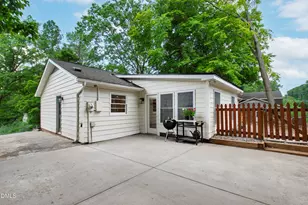 709 Dawnwood Ct, Raleigh, NC 27609 - Photo 35