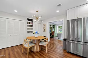 709 Dawnwood Ct, Raleigh, NC 27609 - Photo 17