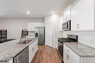 4608 Reedy Creek Farm Cir, Greensboro, NC 27405 - Photo 5