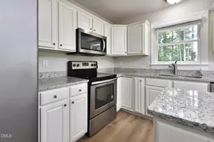 2003 Kelly Glen Dr, Apex, NC 27502 - Photo 17