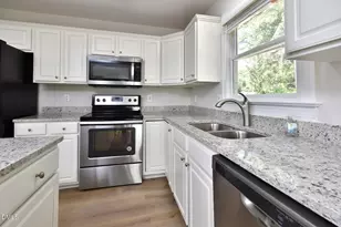 2003 Kelly Glen Dr, Apex, NC 27502 - Photo 15