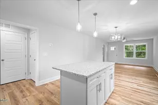 104 Lee St, Roseboro, NC 28382 - Photo 11