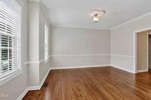 110 Drakewood Pl, Cary, NC 27518 - Photo 9