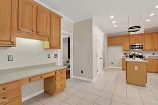 110 Drakewood Pl, Cary, NC 27518 - Photo 17