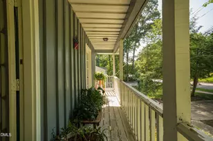 1008 E Millbrook Rd, Raleigh, NC 27609 - Photo 25
