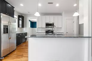 19 Pokeberry Bend Dr, Chapel Hill, NC 27516 - Photo 13