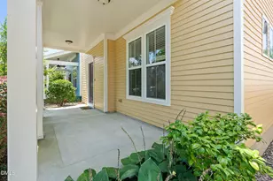 19 Pokeberry Bend Dr, Chapel Hill, NC 27516 - Photo 3