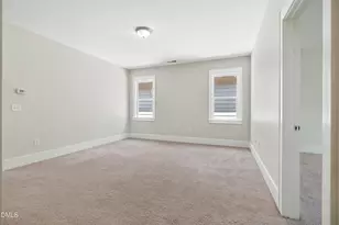 19 Pokeberry Bend Dr, Chapel Hill, NC 27516 - Photo 17