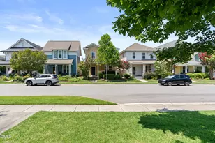 19 Pokeberry Bend Dr, Chapel Hill, NC 27516 - Photo 35