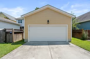 19 Pokeberry Bend Dr, Chapel Hill, NC 27516 - Photo 33