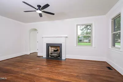 306 Fayetteville Street, Newton Grove, NC 28366 - Photo 3