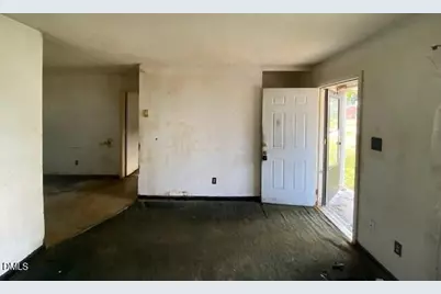 5514 Livingston Drive, Fayetteville, NC 28311 - Photo 7