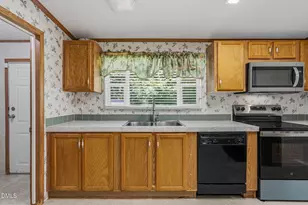 115 Carter Ln, Warrenton, NC 27589 - Photo 5