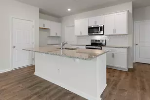 300 Chapel St, Fuquay Varina, NC 27526 - Photo 5