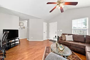 713 Quartz Dr, Durham, NC 27703 - Photo 7