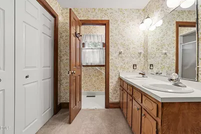 6400 Dresden Lane, Raleigh, NC 27612 - Photo 17