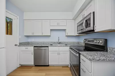 220 Elizabeth Street #D9, Chapel Hill, NC 27514 - Photo 13