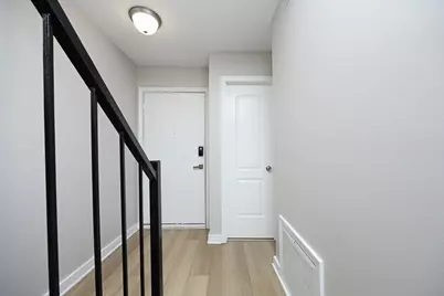 220 Elizabeth Street #D9, Chapel Hill, NC 27514 - Photo 5