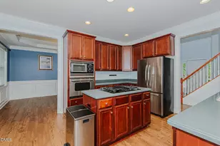 319 Large Oak Ln, Mebane, NC 27302 - Photo 7