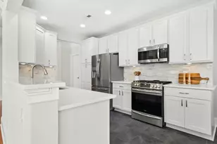 9211 Calabria Dr, Raleigh, NC 27617 - Photo 5