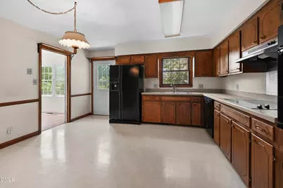 3307 Roundtree Court, Raleigh, NC 27607 - Photo 5