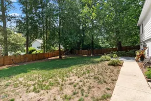 440 Rosehaven Dr, Raleigh, NC 27609 - Photo 31
