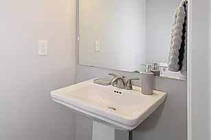 3433 Littlefield Wy, Greensboro, NC 27405 - Photo 7