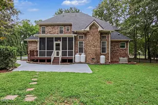 4808 Stoneyoak Ln, Raleigh, NC 27610 - Photo 5