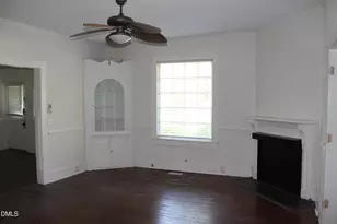 213 S 5th St, Smithfield, NC 27577 - Photo 5