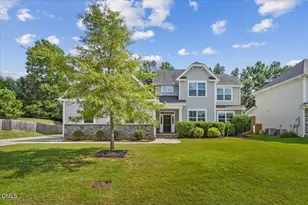 125 Tarkenton Ct, Clayton, NC 27527 - Photo 1