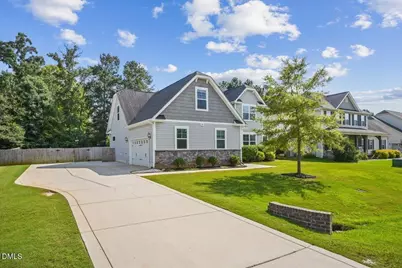 125 Tarkenton Court, Clayton, NC 27527 - Photo 3