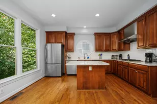 208 W Columbia Pl W, Chapel Hill, NC 27516 - Photo 13