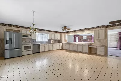 114 Castle Circle, Smithfield, NC 27577 - Photo 11