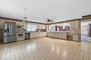 114 Castle Cir, Smithfield, NC 27577 - Photo 11