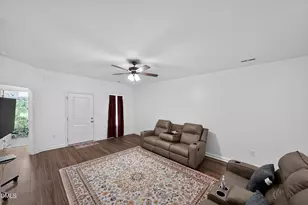 107 Sagewood Dr, Dudley, NC 28333 - Photo 5