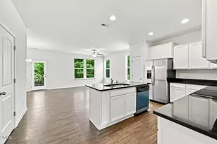 125 Hill Shore Ln, Clayton, NC 27527 - Photo 3