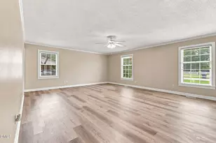 301 Halifax St, Clinton, NC 28328 - Photo 11