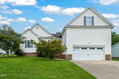 105 Willmont Court, Benson, NC 27504 - Photo 3