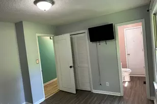 1011 Shirley Dr, Henderson, NC 27536 - Photo 23