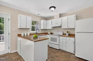 2412 Cavalier St, Raleigh, NC 27603 - Photo 9