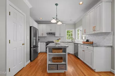 208 Highlands Lake Drive, Cary, NC 27518 - Photo 11