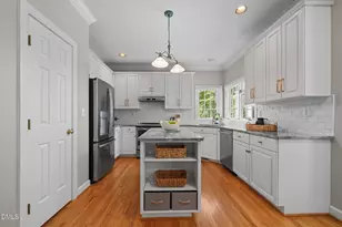 208 Highlands Lake Dr, Cary, NC 27518 - Photo 11