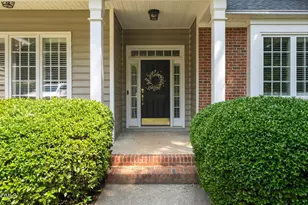 208 Highlands Lake Dr, Cary, NC 27518 - Photo 43