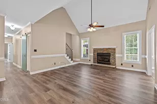 6201 Hilbert Ridge Dr, Holly Springs, NC 27540 - Photo 7