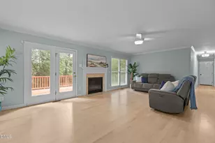 109 Oaklake Ct, Fuquay Varina, NC 27526 - Photo 5