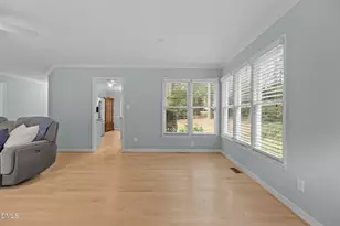 109 Oaklake Ct, Fuquay Varina, NC 27526 - Photo 7