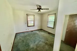 362 Country Acres Rd, Henderson, NC 27537 - Photo 13