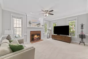 201 Lyncroft Ln, Cary, NC 27519 - Photo 9
