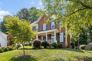 201 Lyncroft Ln, Cary, NC 27519 - Photo 3